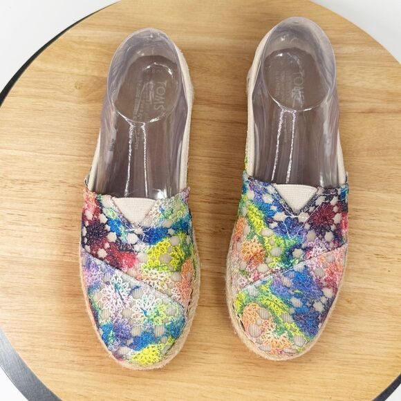 TOMS Multicolor Crochet Espadrilles Flats Slip On Shoes Size 6.5 - Picture 3 of 11